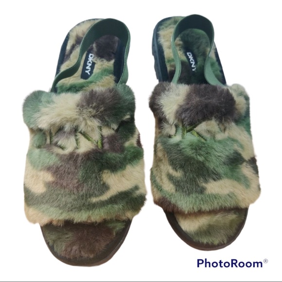 DKNY Josie faux fur slide sandal camo green Size 7 - Picture 1 of 5